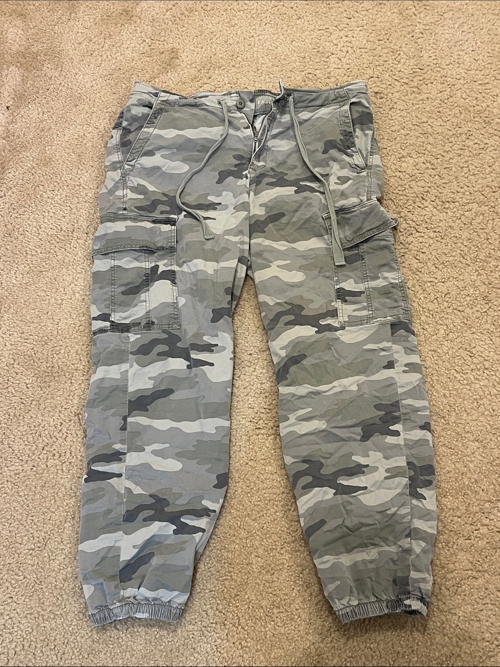 American Eagle Outfitters Gray Camo Cargo Joggers